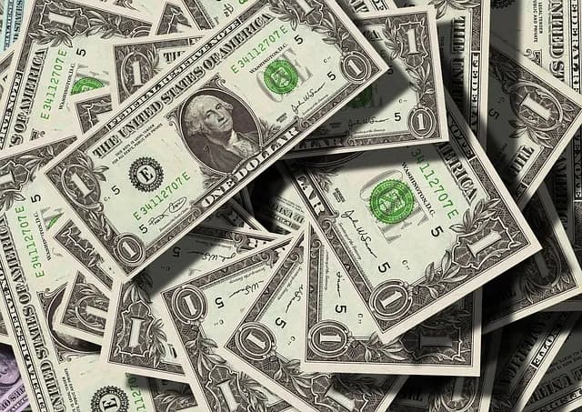 Kredyty i Pożyczki: Wgląd w Twoje Opcje Finansowe